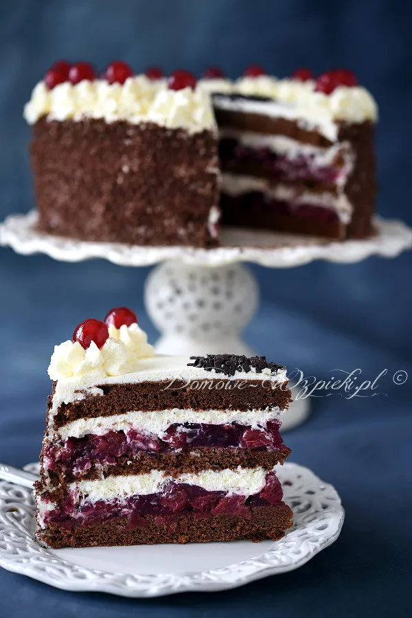 Tort Szwarcwaldzki (Schwarzwälder Kirschtorte) Tort Szwarcwaldzki (Schwarzwälder Kirschtorte)