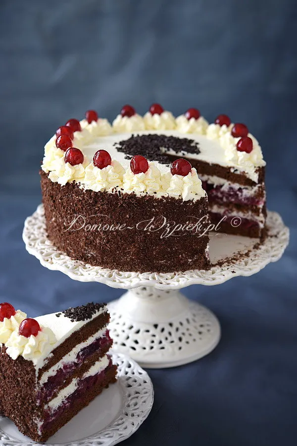 Tort Szwarcwaldzki (Schwarzwälder Kirschtorte) Tort Szwarcwaldzki (Schwarzwälder Kirschtorte)