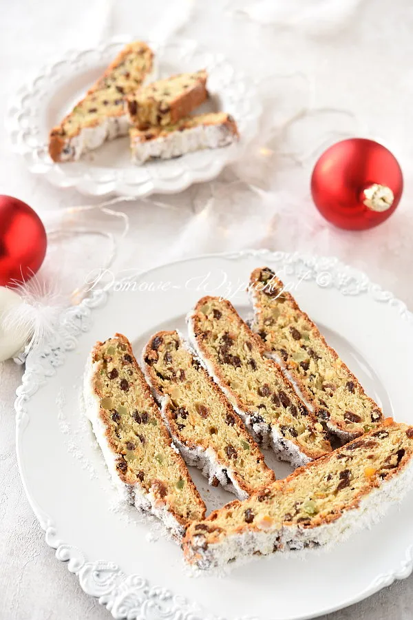 Stollen (Drożdżowa Strucla Bożonarodzeniowa) Stollen (Drożdżowa Strucla Bożonarodzeniowa)