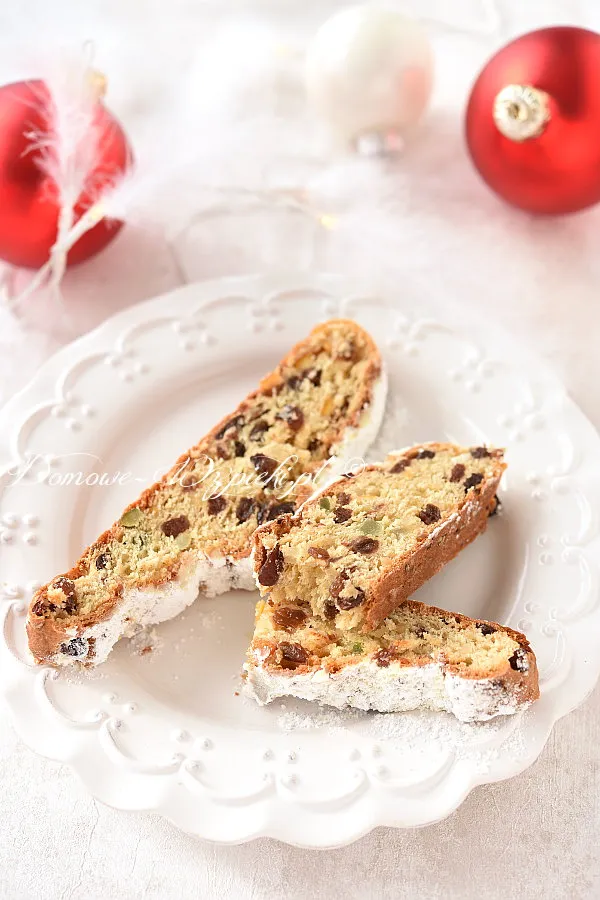 Stollen (Drożdżowa Strucla Bożonarodzeniowa) Stollen (Drożdżowa Strucla Bożonarodzeniowa)