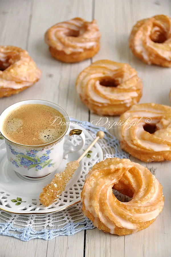 Pączki hiszpańskie Pączki hiszpańskie