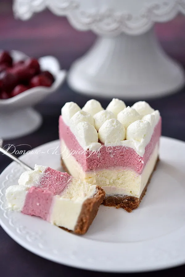 Sernik z wiśniową pianką Sernik z wiśniową pianką