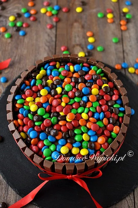 Tort z KitKat i M&M's Tort z KitKat i M&M's