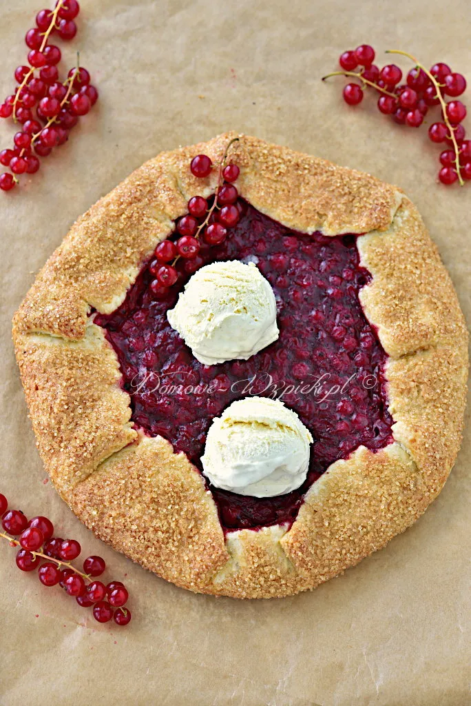 Galette z czerwoną porzeczką Galette z czerwoną porzeczką
