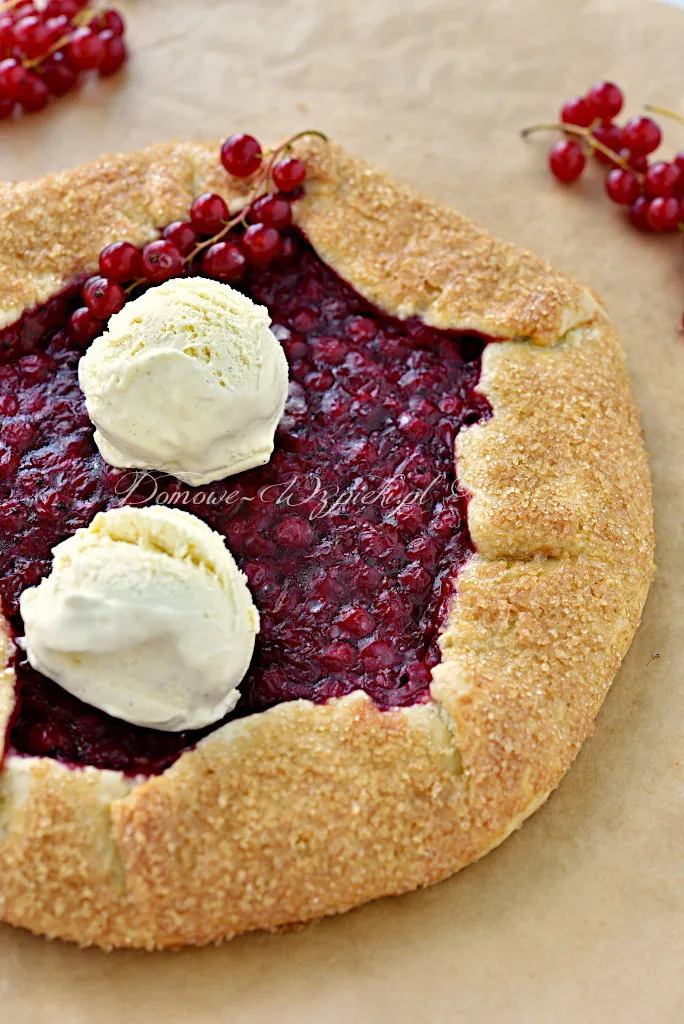 Galette z czerwoną porzeczką Galette z czerwoną porzeczką