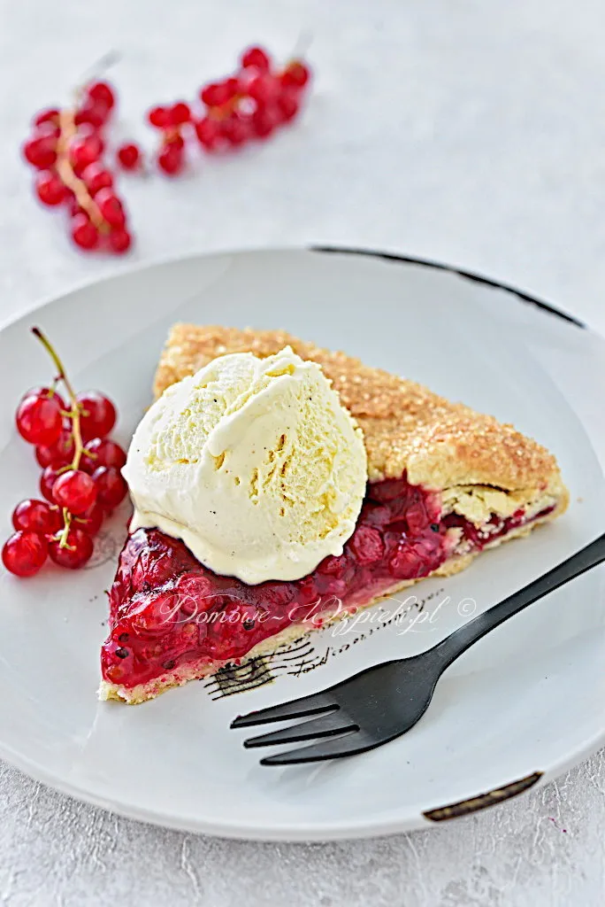 Galette z czerwoną porzeczką Galette z czerwoną porzeczką