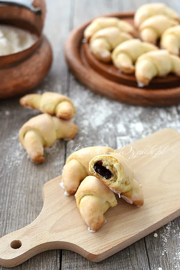 Rogaliki krucho- drożdżowe Rogaliki krucho- drożdżowe