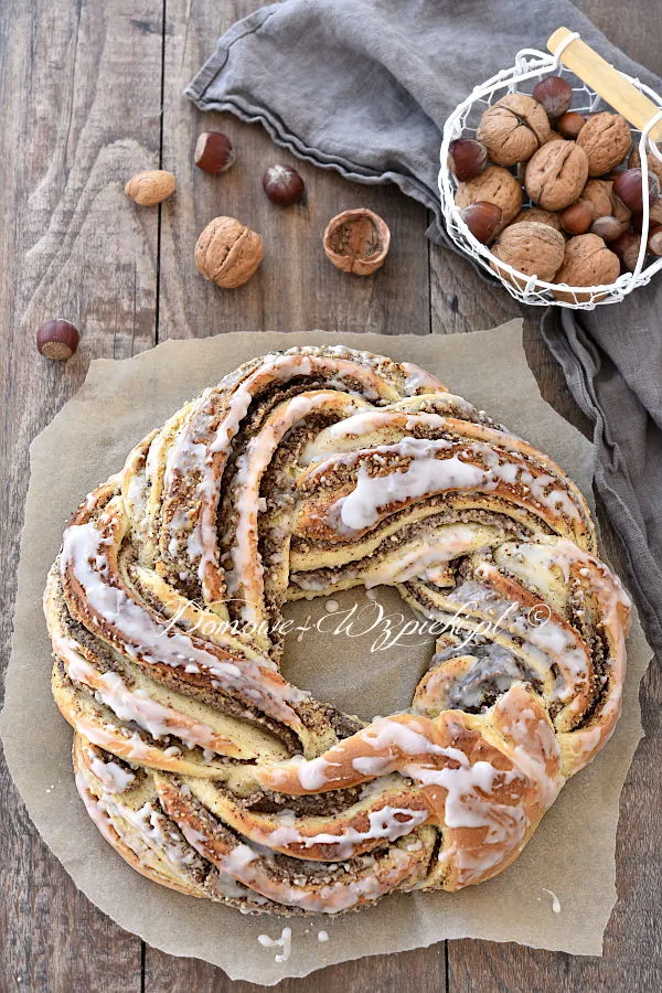 Wieniec orzechowy Wieniec orzechowy