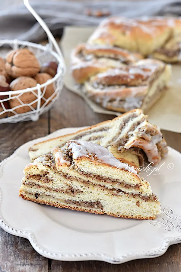 Wieniec orzechowy Wieniec orzechowy