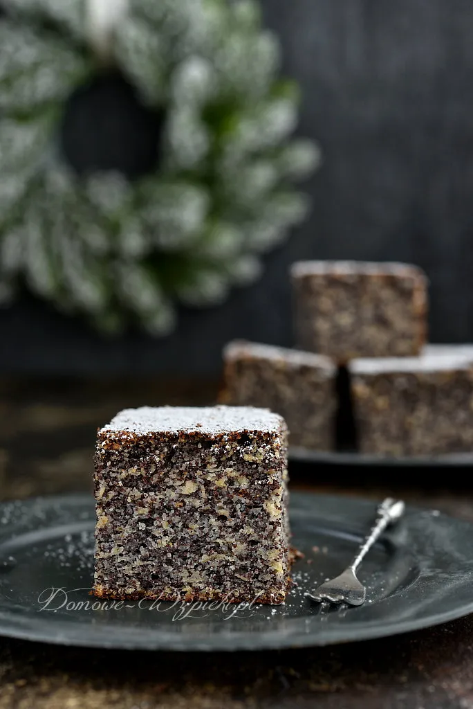 Makowiec z jabłkami Makowiec z jabłkami