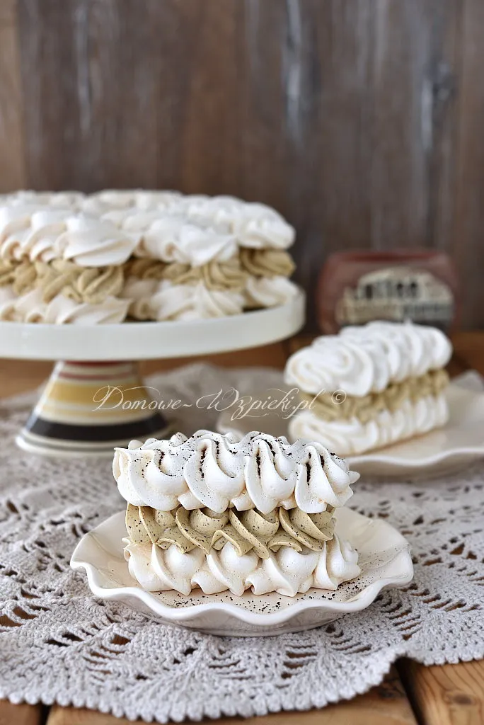 Bezy z masą kawową Bezy z masą kawową