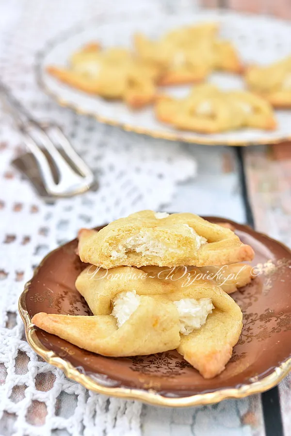 Ciasteczka wiatraczki serowo- kokosowe Ciasteczka wiatraczki serowo- kokosowe